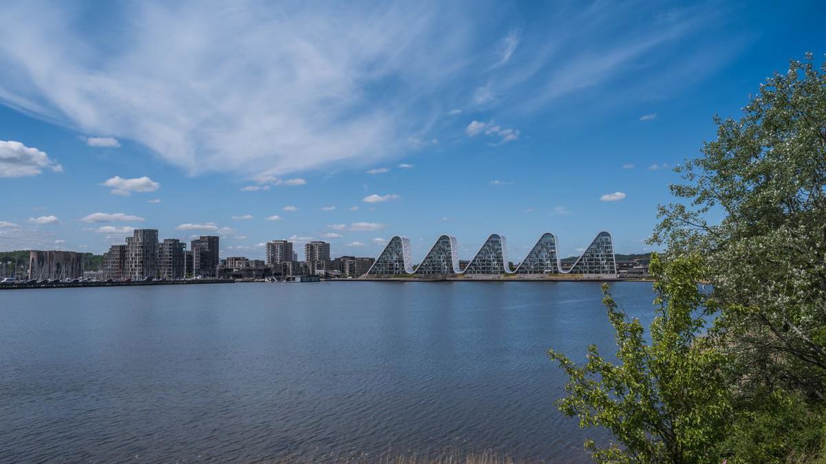 Vejle by set fra Vejle fjord